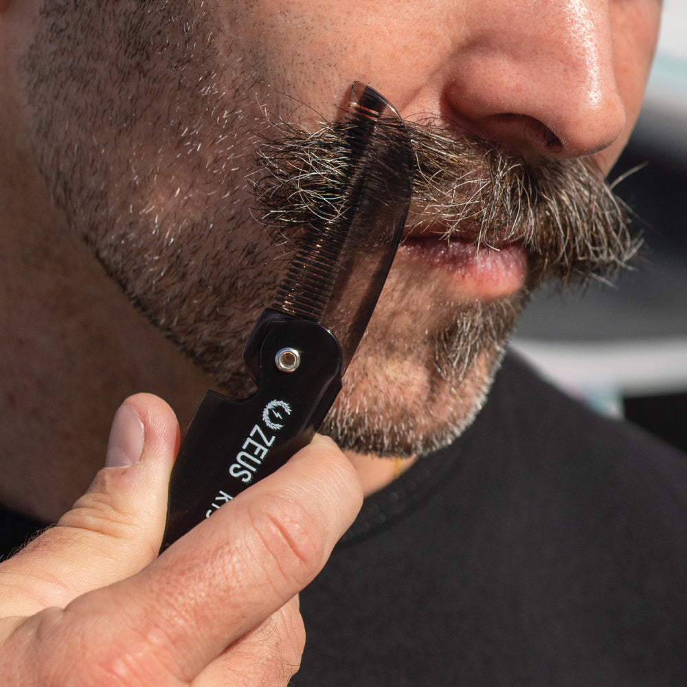 Folding mustache comb untangling mustache