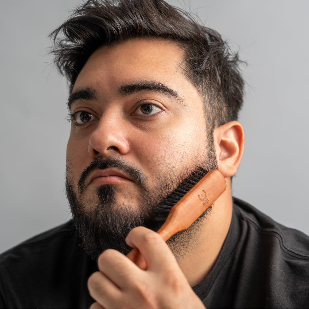 Zeus Large Handle Beard Brush Use