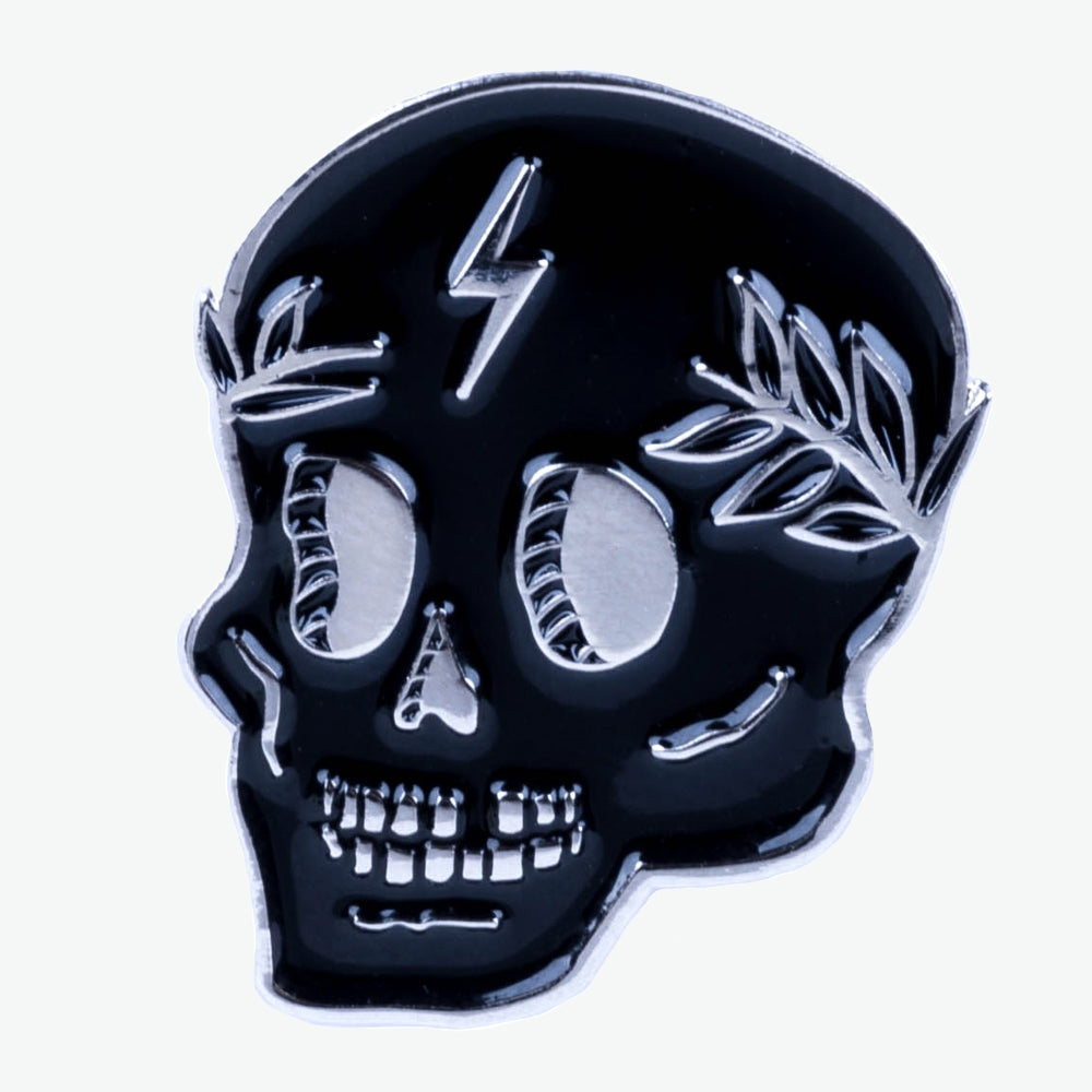 Zeus Robe Pin Skull Enamel Pin – Zeus